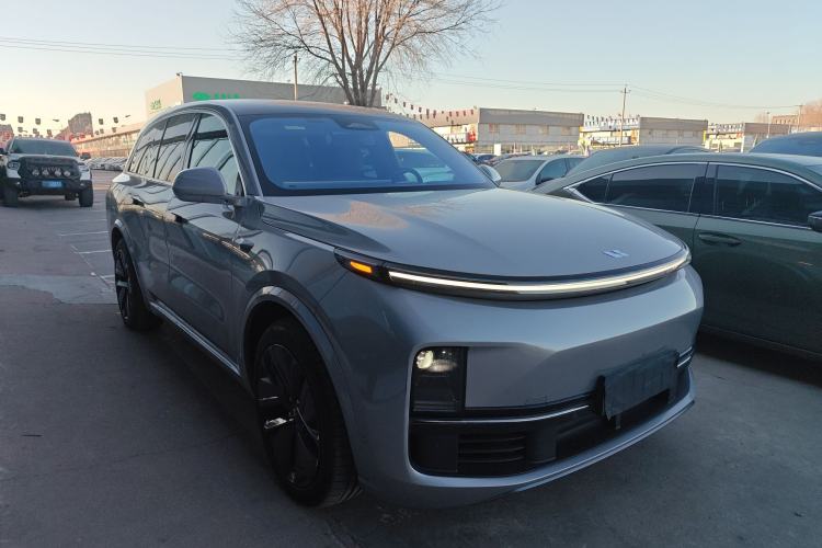 Used Li Auto L8 2023 Pro Model
