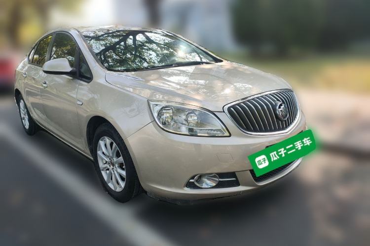 Used Buick GT 2013 GT 1.6L Automatic Fashion Edition Front Right 45 Deg