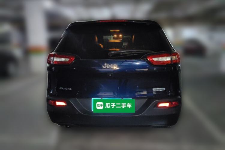 Used Jeep Cherokee 2014 2.4L Luxury Edition Rear