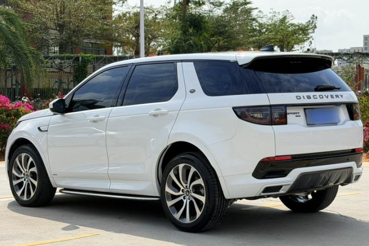 Used Land Rover Discovery Sport 2022 249 PS R-Dynamic S Performance Edition 5 Seats Exterior 3