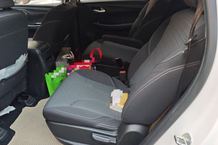 Used Baojun 730 2019 1.5T Manual Fashion Model 7-seater National V
