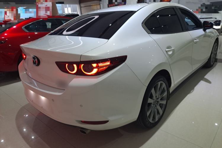 Used Mazda 3 Axela 2023 2.0L Automatic ZhiZhen Edition