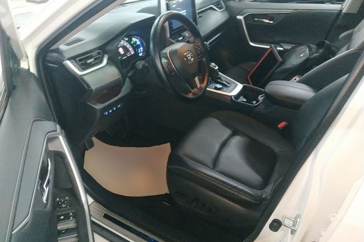 Used Toyota RAV4 2020 Dual-Motor 2.5L E-CVT Four-Wheel Drive Flagship Edition Driver Seat
