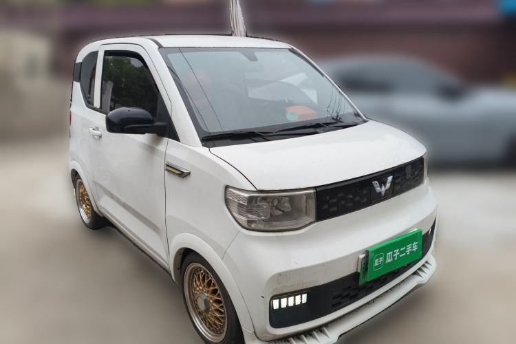 Used Wuling Hongguang MINIEV 2020 Enjoyment Model Lithium Iron Phosphate Front Right 45 Deg
