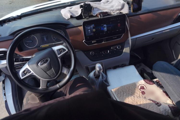 Used JAC Group Sunray 2024 2.5T Star Logistics Flagship Edition Dual-Tire High-Roof 2/3-Seater D25TCIF1