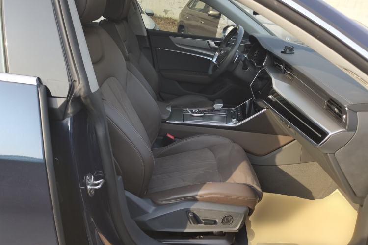 Used Audi A7L 2022 45 TFSI S-line Dream-Building Edition

