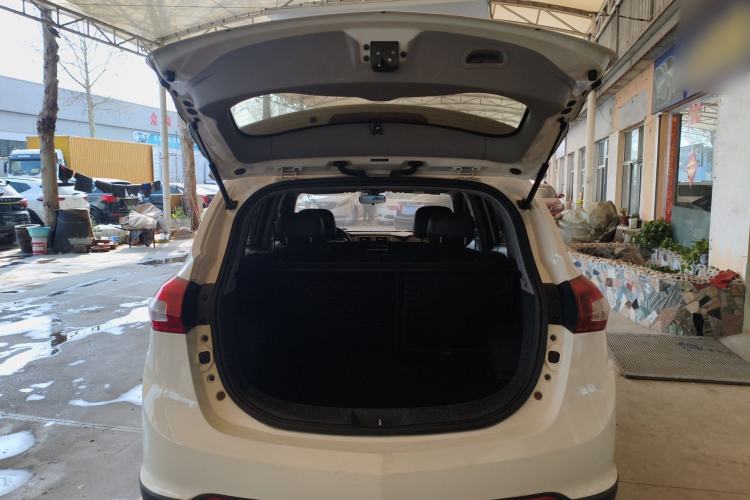 Used BAIC Senova X65 2015 2.0T automatic comfort version
