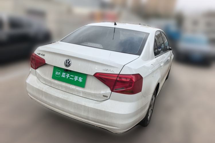 Used Volkswagen Jetta 2017 1.5L Manual Fashion Edition