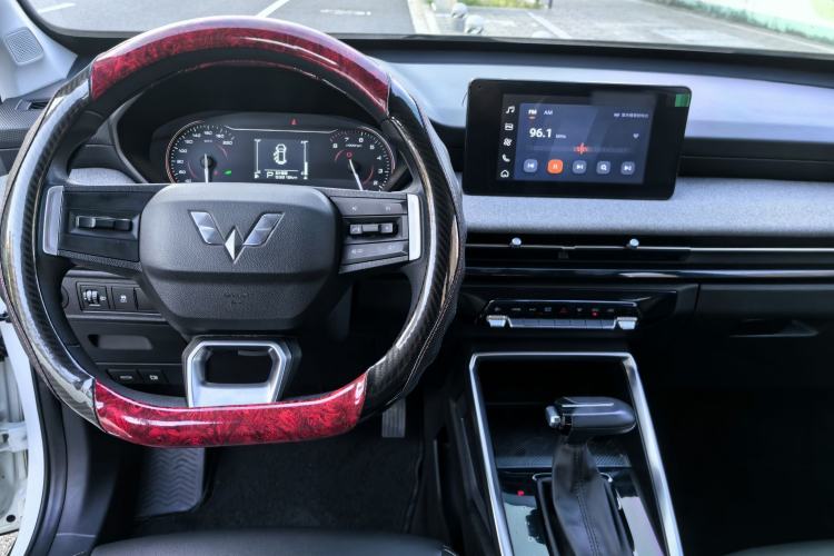 Used Wuling Alvez 2022 1.5L CVT Comfort Edition
