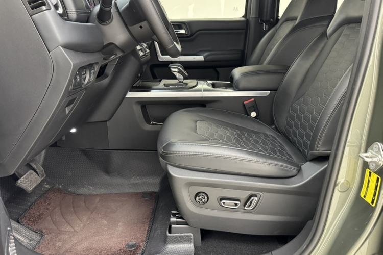 Used 212 T01 2025 2.0T Changfeng
