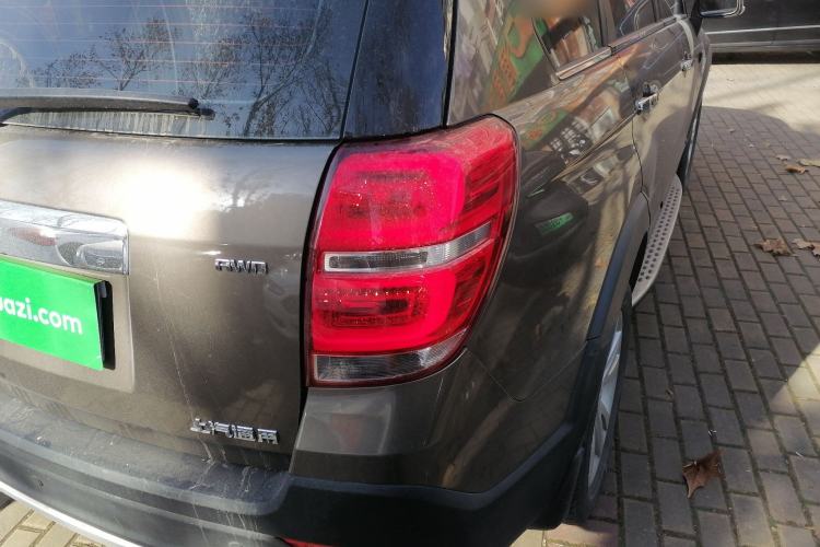 Used Chevrolet Captiva 2015 2.4L 4x4 Flagship Edition 7-Seater