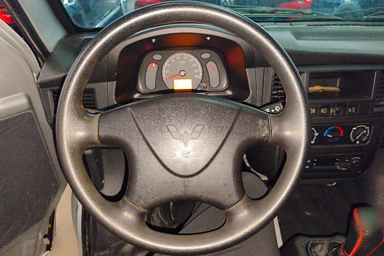 Used Wuling Zhiguang 2020 1.2L Practical Model China VI LSI
