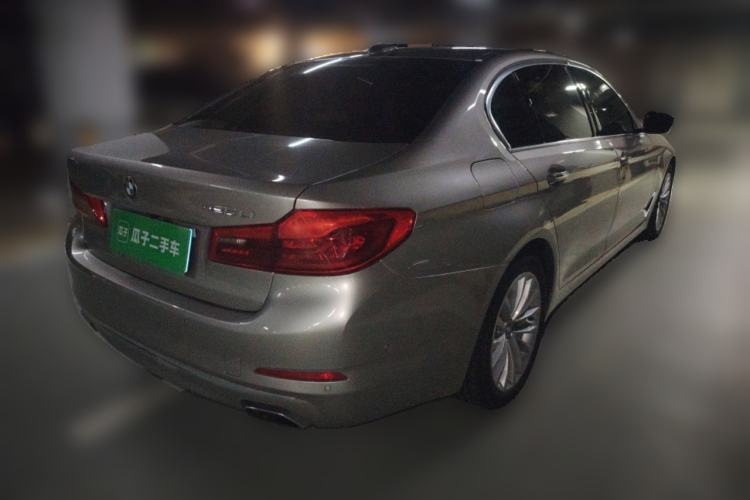 Used BMW 5 Series 2018 525Li Luxury Package Rear Right 45 Deg