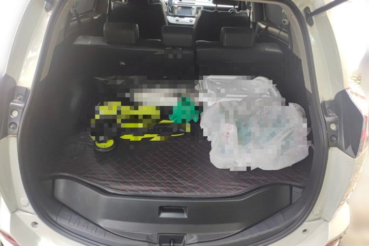 Used Toyota RAV4 2018 2.5L Automatic 4x4 Elite i Edition Trunk