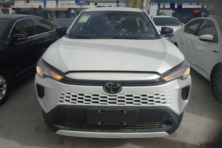 Used Toyota Corolla Cross 2026 Model 2.0L Smart Electric Hybrid Dual-Engine Pioneer Edition Front
