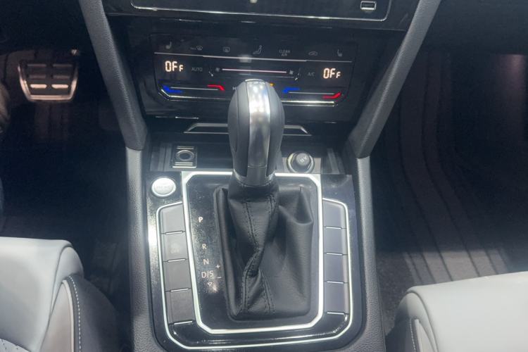 Used Volkswagen Magotan 2023 2 Million Units Limited Edition 330TSI DSG Leading Version Gear Lever