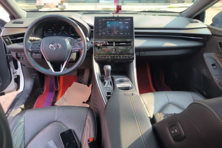 Used Toyota Avalon 2022 2.5L Touring Premium Edition Center Console