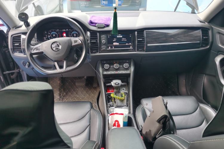 Used Skoda Kodiaq 2019 Facelifted TSI330 5-Seater Two-Wheel-Drive Luxury Enjoyment Edition China VI Standard
