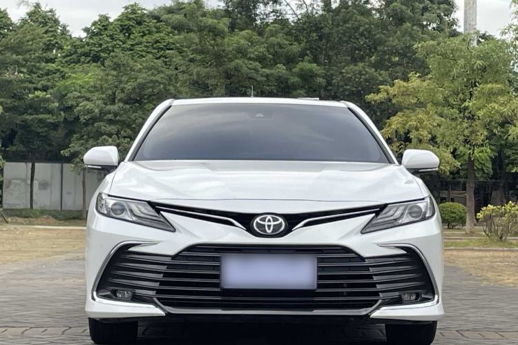 Used Toyota Camry 2021 2.0G Luxury Edition Exterior 2