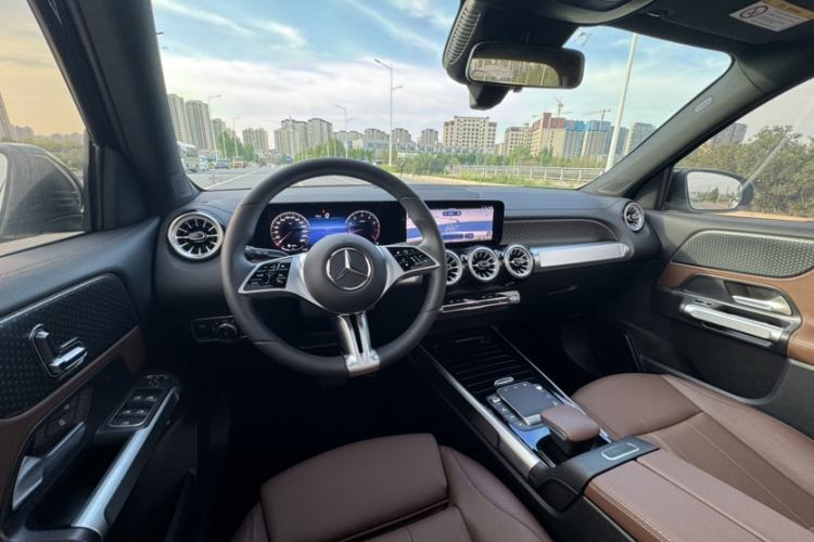 Used Mercedes-Benz GLB 2024 GLB 220 Dynamic Edition Interior 5