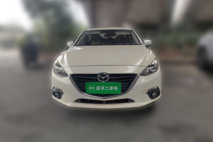 Used Mazda 3 Axela 2016 Sedan 1.5L Automatic Comfort Model