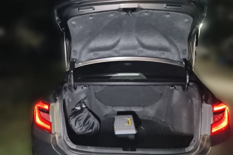 Used Honda Crider 2013 1.8L automatic luxury edition Trunk