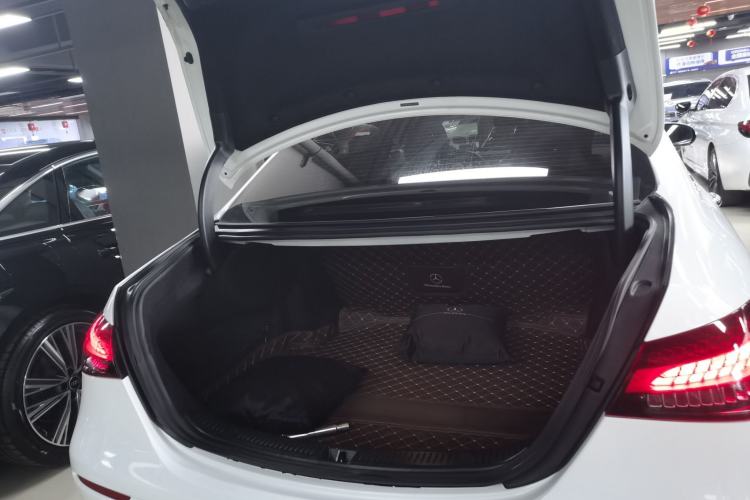 Used Mercedes-Benz E-Class 2022 E 300 L Sporty and Stylish Model Trunk