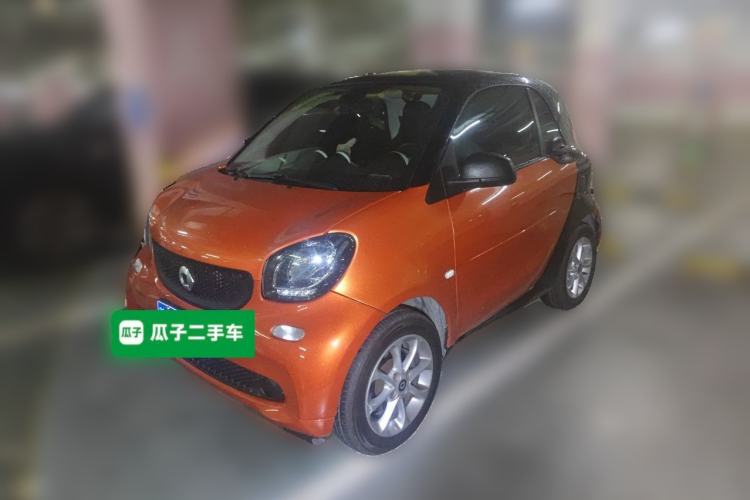 Used smart fortwo 2015 1.0L 52 kW hardtop Dynamic version