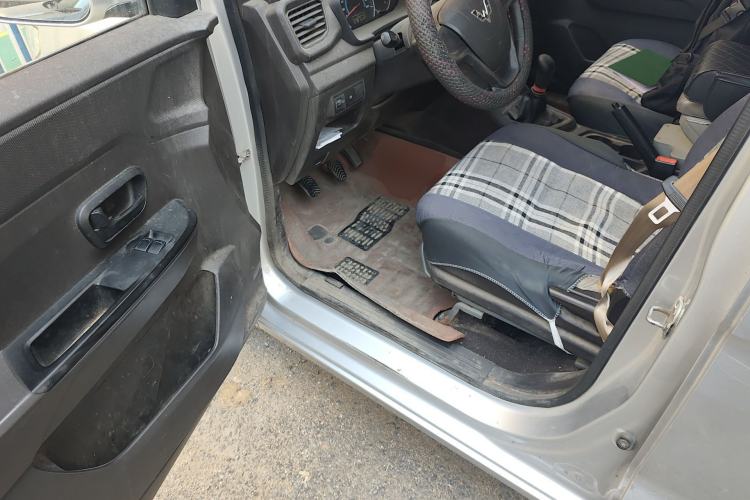 Used Wuling Hongguang V 2019 1.5L Enjoyment Version L2B