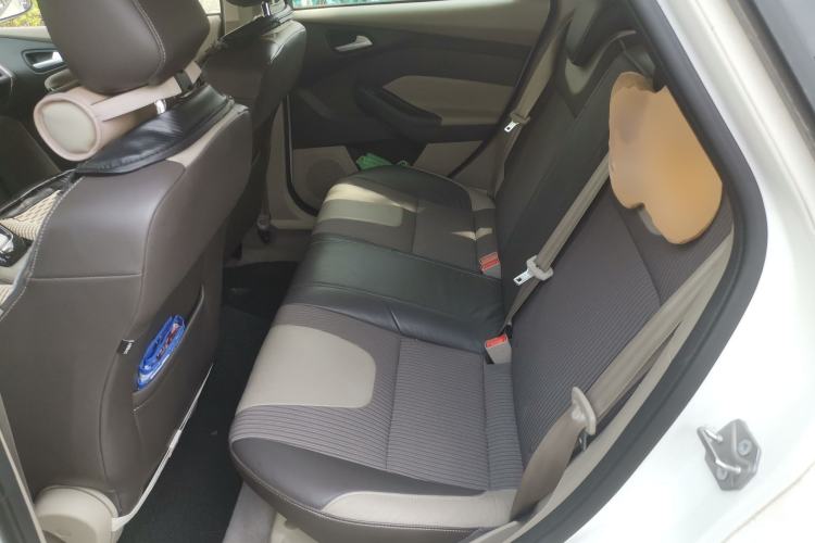 Used Ford Focus 2012 Hatchback 1.6L Automatic Fashion Edition