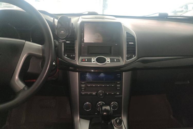 Used Chevrolet Captiva 2015 2.4L Two-Wheel Drive Urban Version 7 Seats
