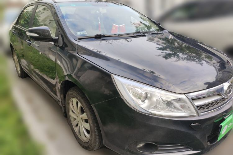 Used BYD Surui 2012 1.5L Manual Luxury Version Front Right 45 Deg