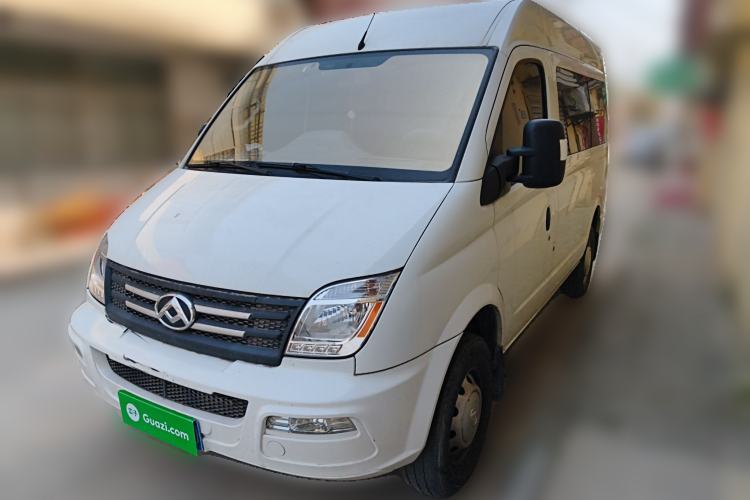 Used SAIC MAXUS Xintu V80 2023 2.0T Manual Classic Aoyuntong Short Wheelbase Mid-Roof 5/6-Seater