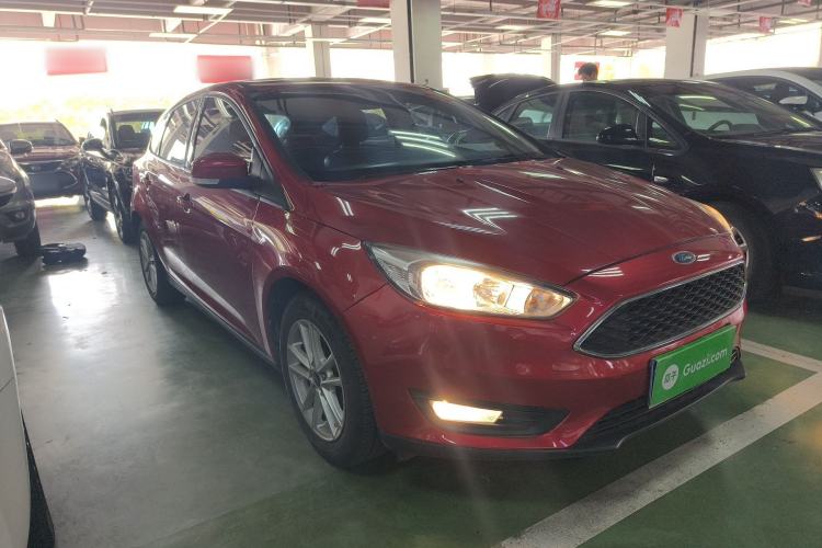 Used Ford Focus 2018 Hatchback Classic 1.6L Automatic Trendy SmartDrive Edition
