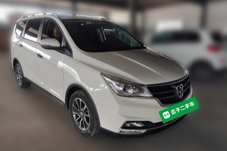 Used Baojun 730 2019 1.5L Manual Fashion Model 7-seater China VI