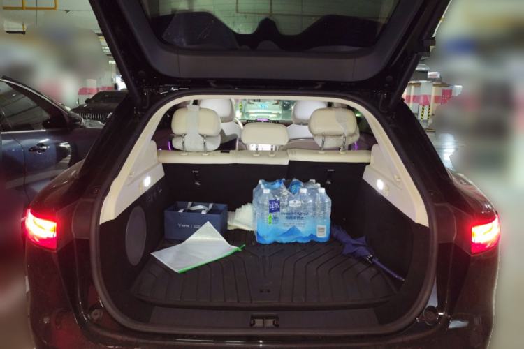 Used VOYAH COURAGE 2025 Model Four-Wheel-Drive Qiankun Edition
