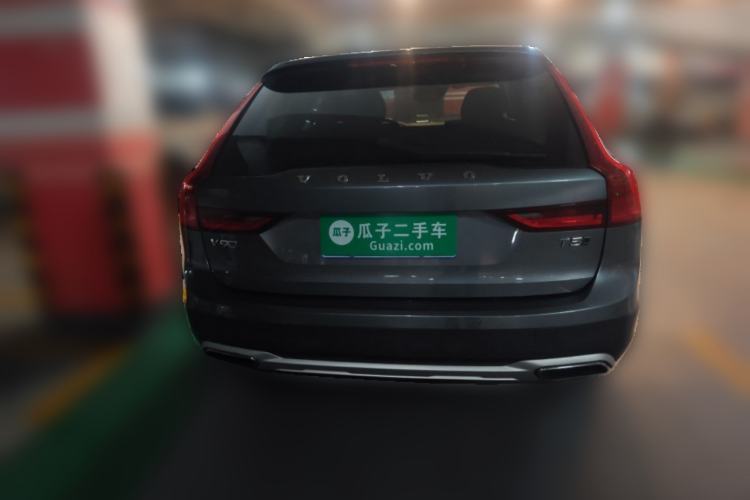 Used Volvo V90 2017 Cross Country T5 AWD Smart Range Edition