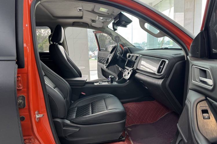 Used Great Wall Poer 2021 2.0T Global Version Automatic Diesel 4x4 Comfort Trim Standard Box GW4D20M