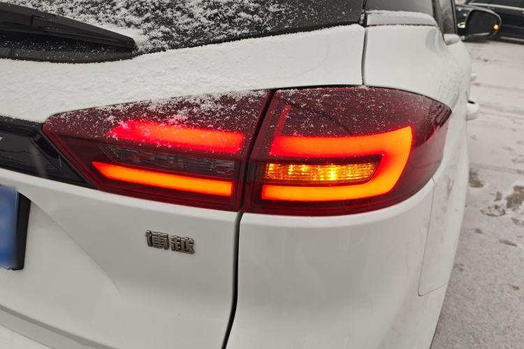 Used Geely Auto Emgrand X7 Sport 2022 1.8TD DCT Zhiya Trim