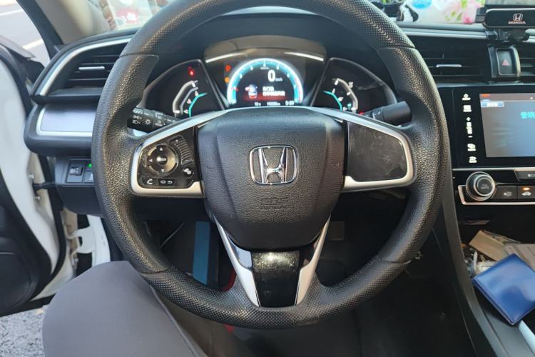 Used Honda Civic 2016 220TURBO CVT Luxury Edition
