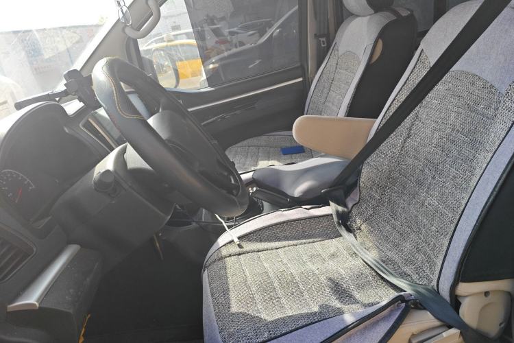 Used FORTHING Lingzhi 2025 M5 1.6L Long Wheelbase Base Model, 5 Seats