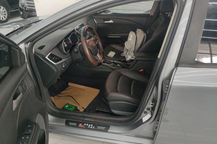 Used Chevrolet Monza 2020 Light Hybrid Redline 320T Dual-Clutch Joyful Edition
