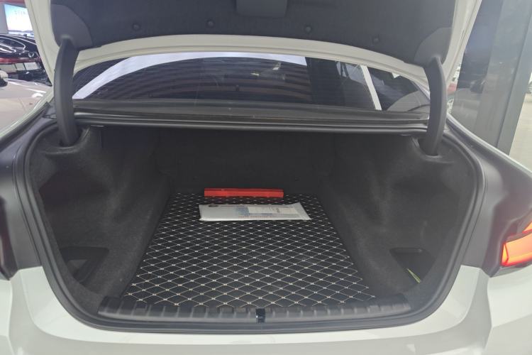 Used BMW 5 Series 2023 Restyled 530Li Leading Edition M Sport Package