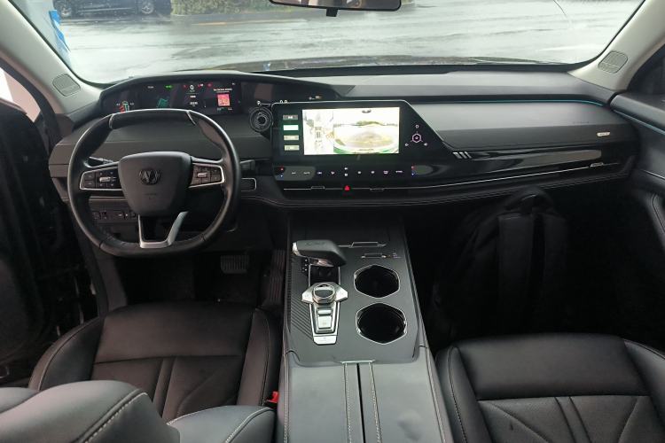 Used CHANGAN UNI-K 2023 2.0T All-Wheel-Drive Enjoyment Version Center Console