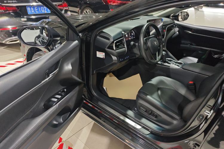 Used Toyota Camry 2023 2.5G Luxury Edition
