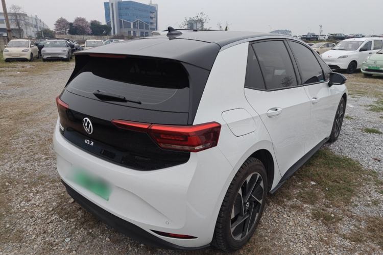 Used Volkswagen ID.3 2025 Smart Version Pure & Intelligent Enjoyment Edition Rear Right 45 Deg