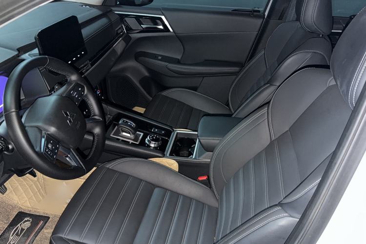 Used Mitsubishi Outlander 2023 1.5T CVT Two-Wheel Drive Luxury Edition 5 Seats Left Front Seat