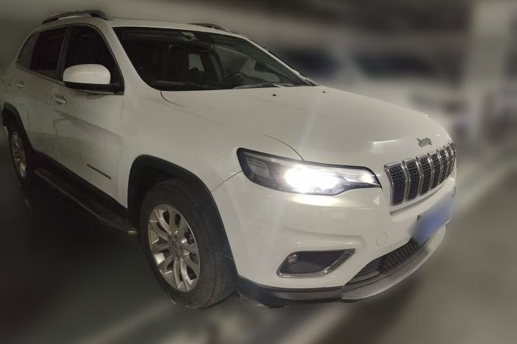Used Jeep Cherokee 2019 2.0T Two-Wheel Drive Smart Enjoyment Version China VI