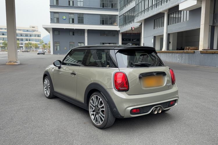 Used MINI 2019 2.0T COOPER S Artist