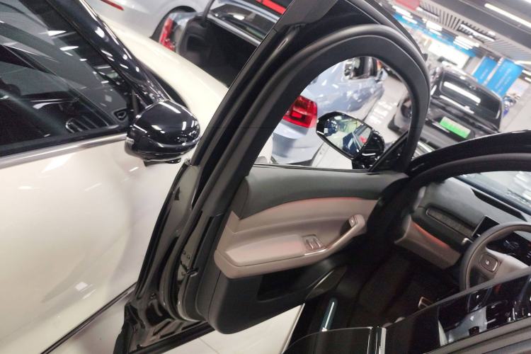 Used Nio ES7 2024 100kWh Signature Edition
